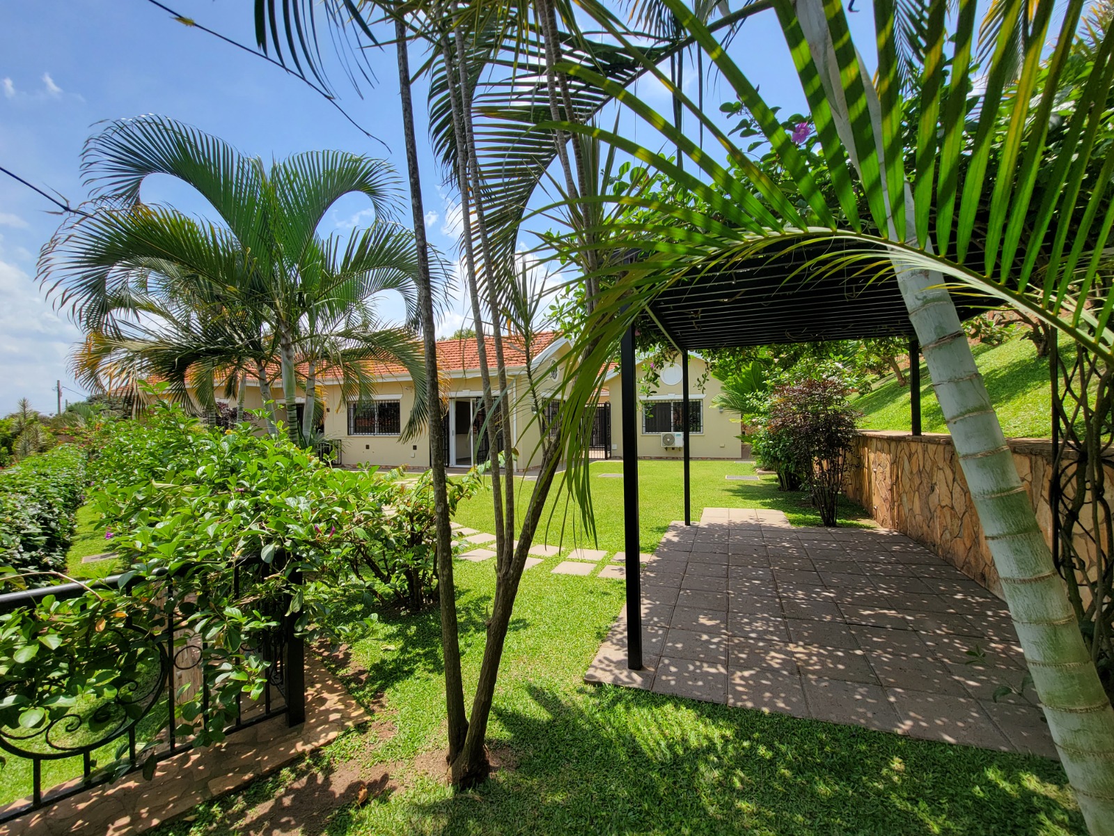 Modern 3 Bedroom Bungalow for Rent in Naguru, Kampala 2