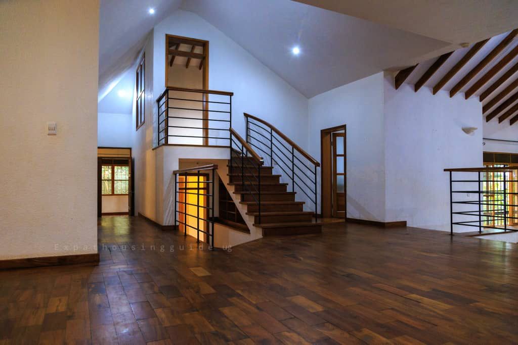 Luxury 4-Bedroom Bungalow for Rent in Mbuya Kampala – Private Garden Living 4