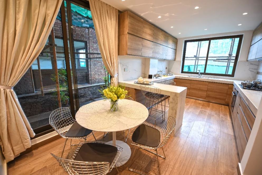 Luxury 3-Bedroom Apartments for Rent in Kololo Kampala – Infinity Pool & Rooftop Views 4