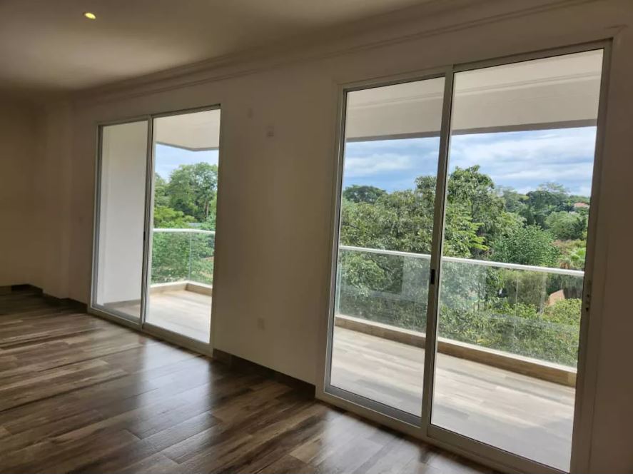 Stylish 3-Bedroom Residence in Kololo Kampala – Prime Location Near Acacia Mall 4