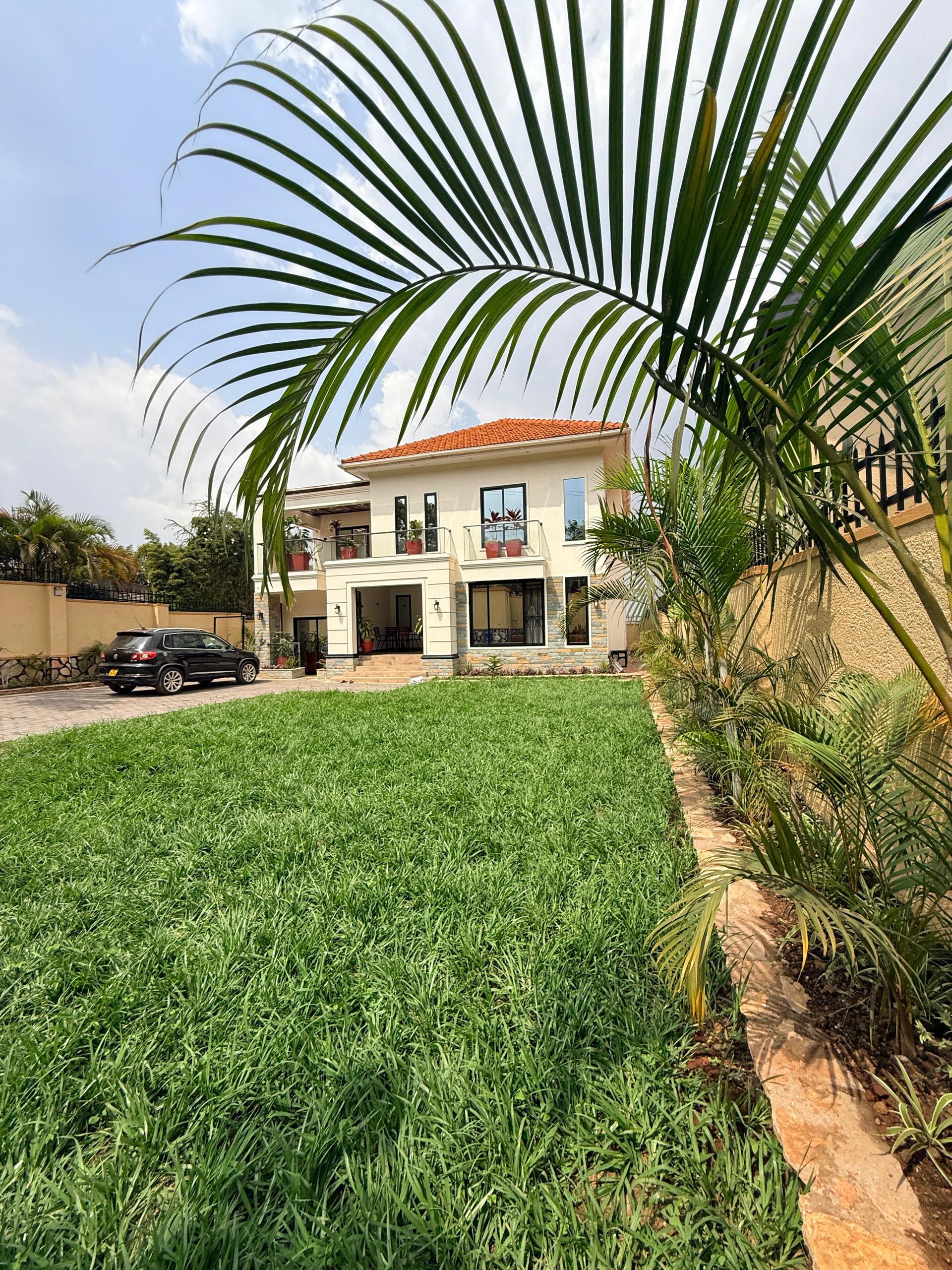 Luxury 5-Bedroom House for Rent in Kololo Kampala – All Ensuite with Private Garden — photo 1