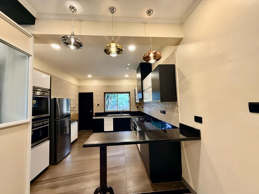 Furnished 3-Bedroom Apartment for Rent in Kololo Kampala – Biometric Access & Secure Living 5
