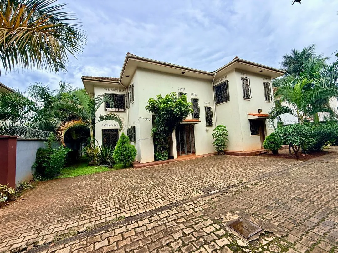4-Bedroom House for Rent in Kololo Kampala – Private Lawn & Gated Compound — photo 1
