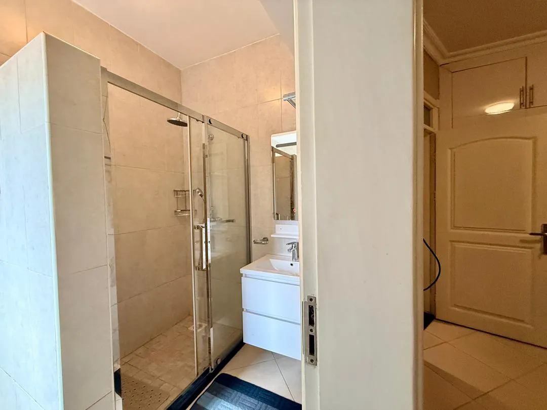 Value-Priced 3-Bedroom Apartment in Kololo Kampala with Premium Amenities 2