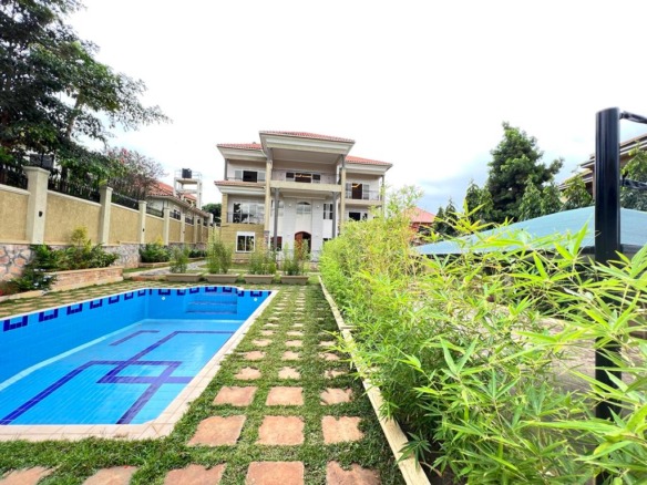 6-Bedroom Luxury Apartment for Sale in Muyenga Kampala – Pool & Gated Community