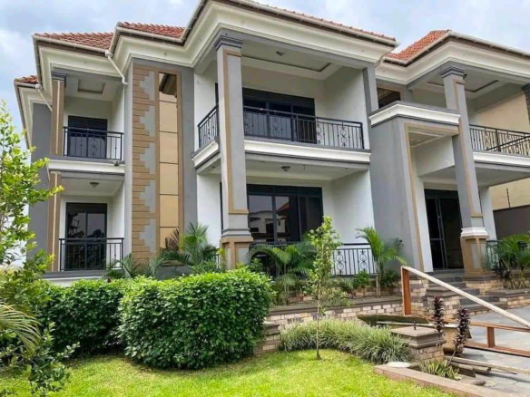 Executive 6-Bedroom House for Sale in Kulambiro Kampala (kisasi)