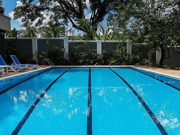 Luxury 5-Bedroom Penthouse for Rent in Kololo Kampala – Pool, Views & Premium Living