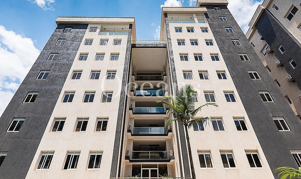 Luxury 5-Bedroom Penthouse for Rent in Kololo Kampala – Pool, Views & Premium Living 2